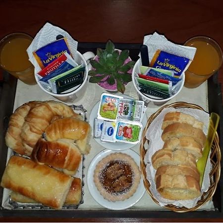 צ'יבילקוי Hotel Mitre מראה חיצוני תמונה