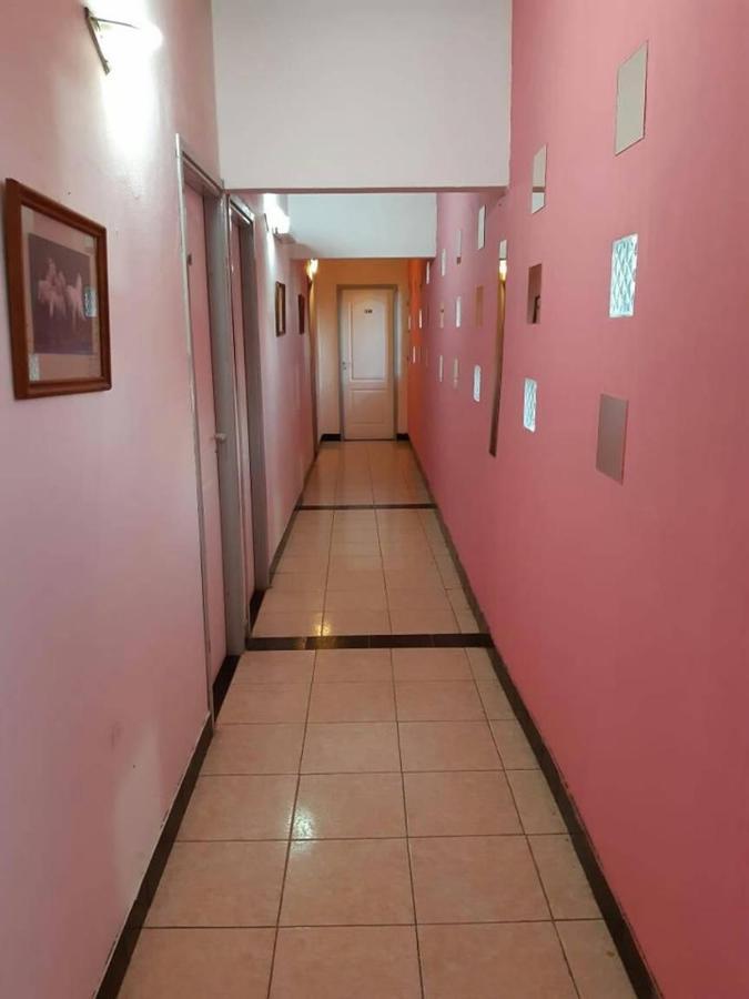 צ'יבילקוי Hotel Mitre מראה חיצוני תמונה